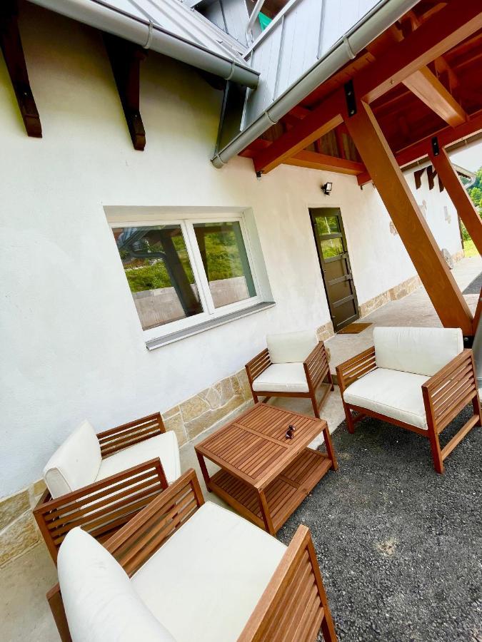 Legat Kuca Za Odmor Hotel ปาเล ภายนอก รูปภาพ